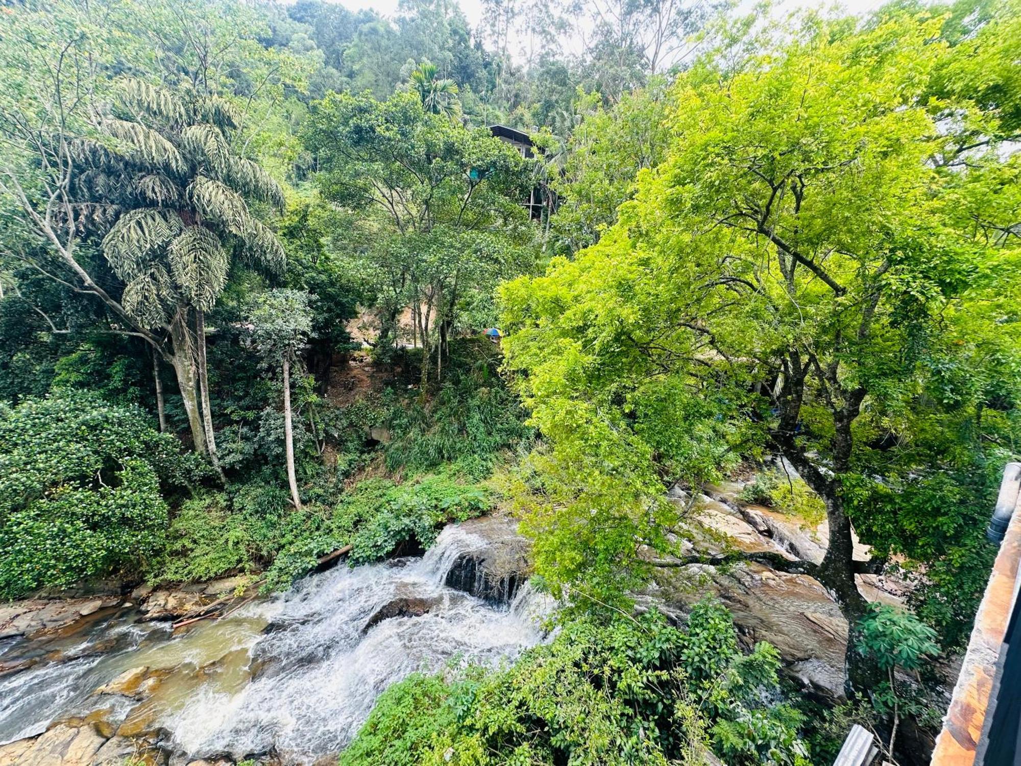 River Splendour Home Stay Элла Экстерьер фото