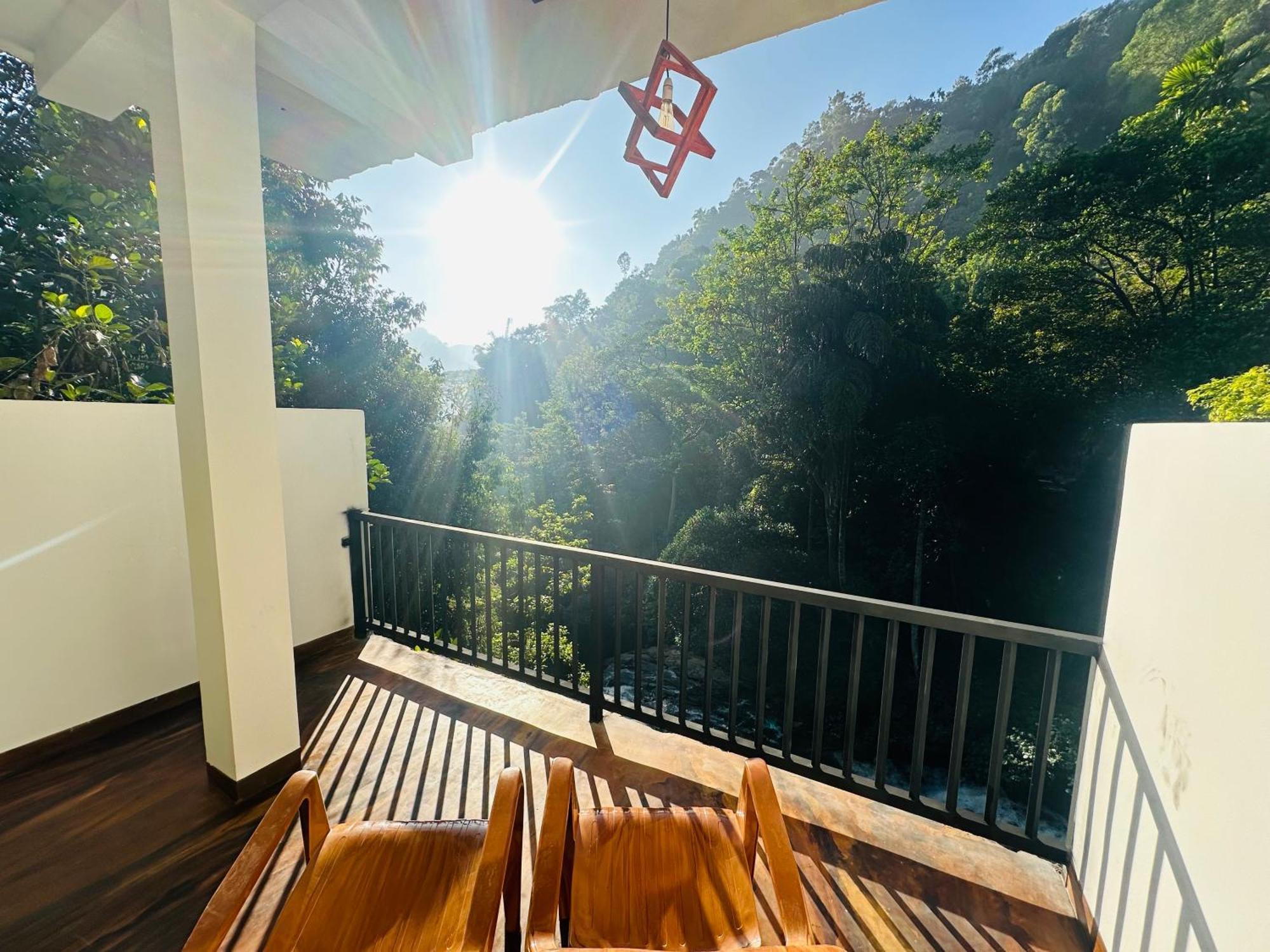 River Splendour Home Stay Элла Экстерьер фото