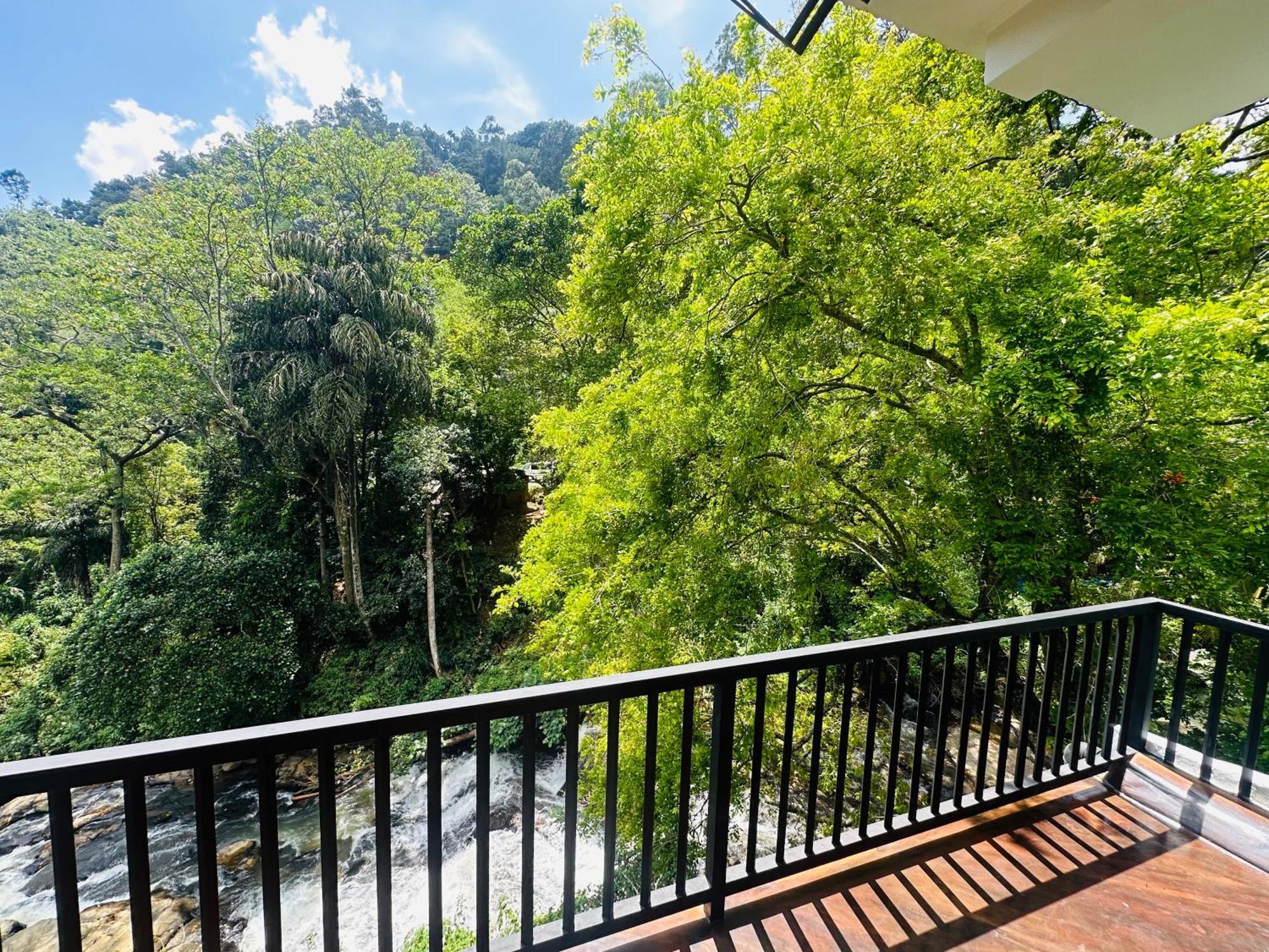 River Splendour Home Stay Элла Экстерьер фото
