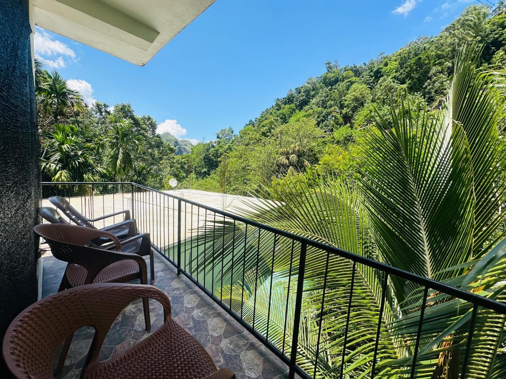 River Splendour Home Stay Элла Экстерьер фото