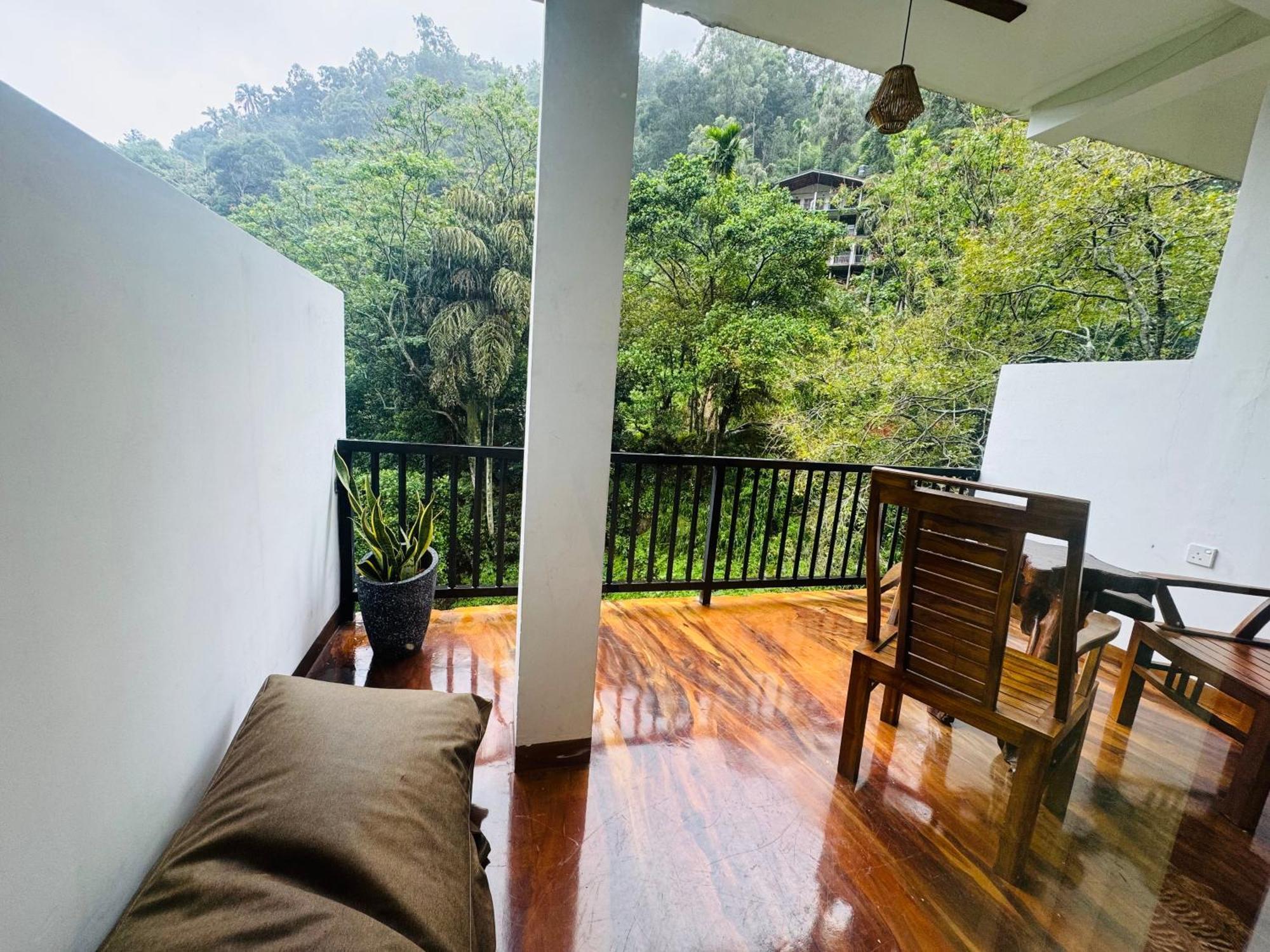 River Splendour Home Stay Элла Экстерьер фото