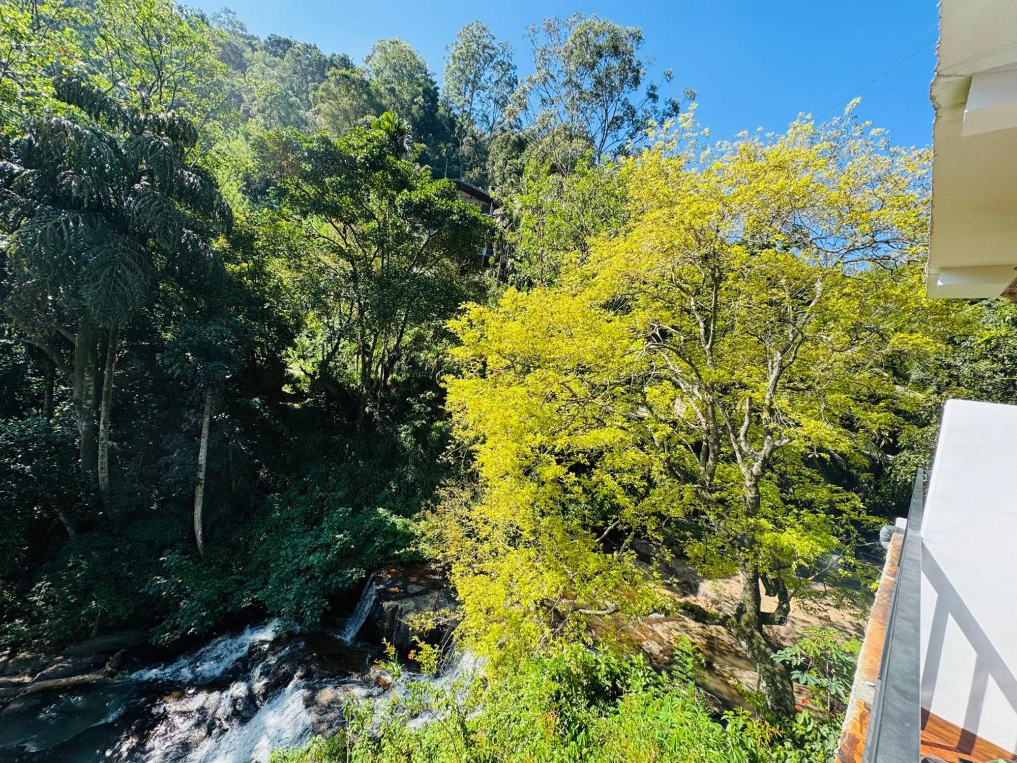 River Splendour Home Stay Элла Экстерьер фото