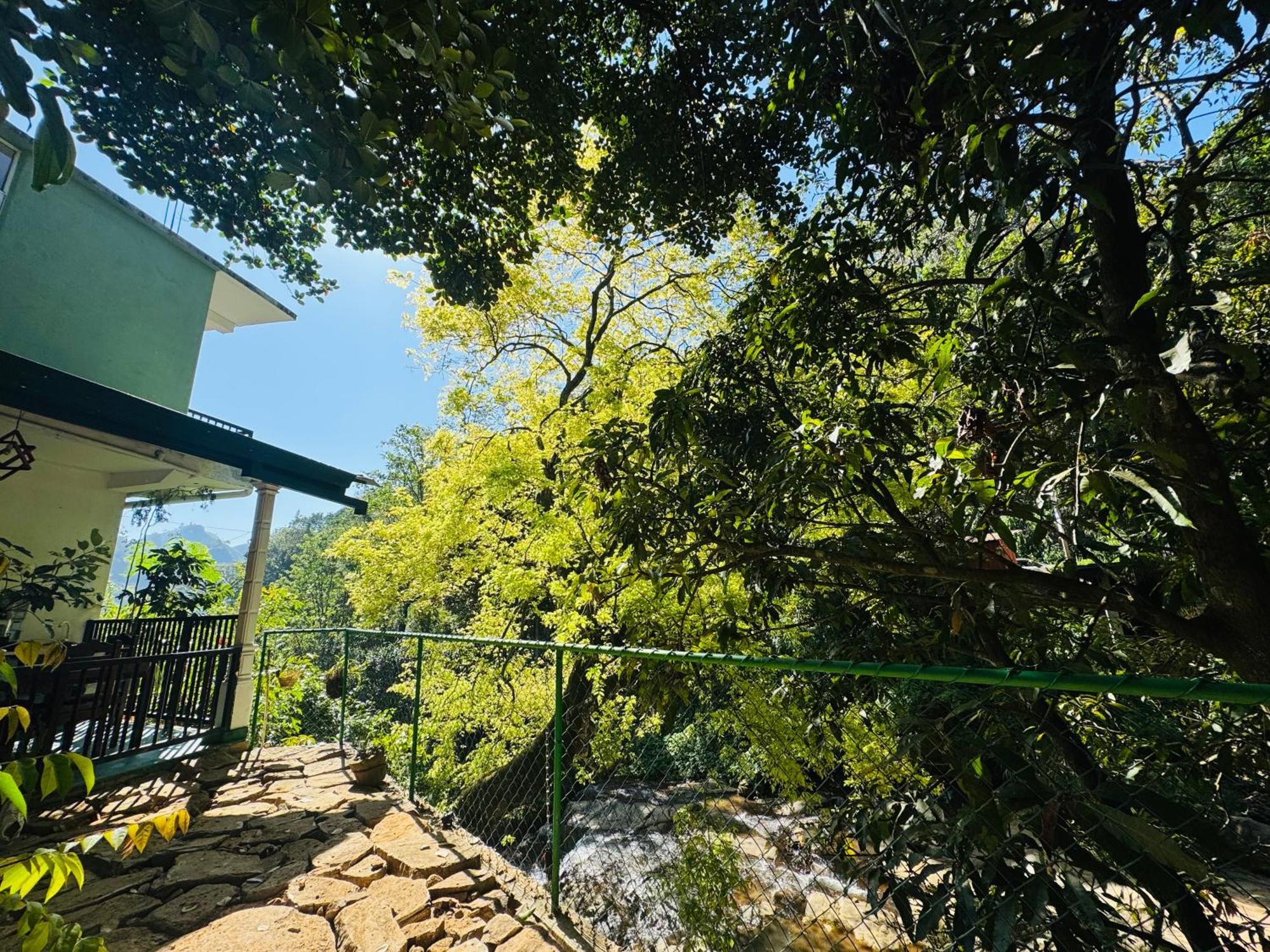 River Splendour Home Stay Элла Экстерьер фото